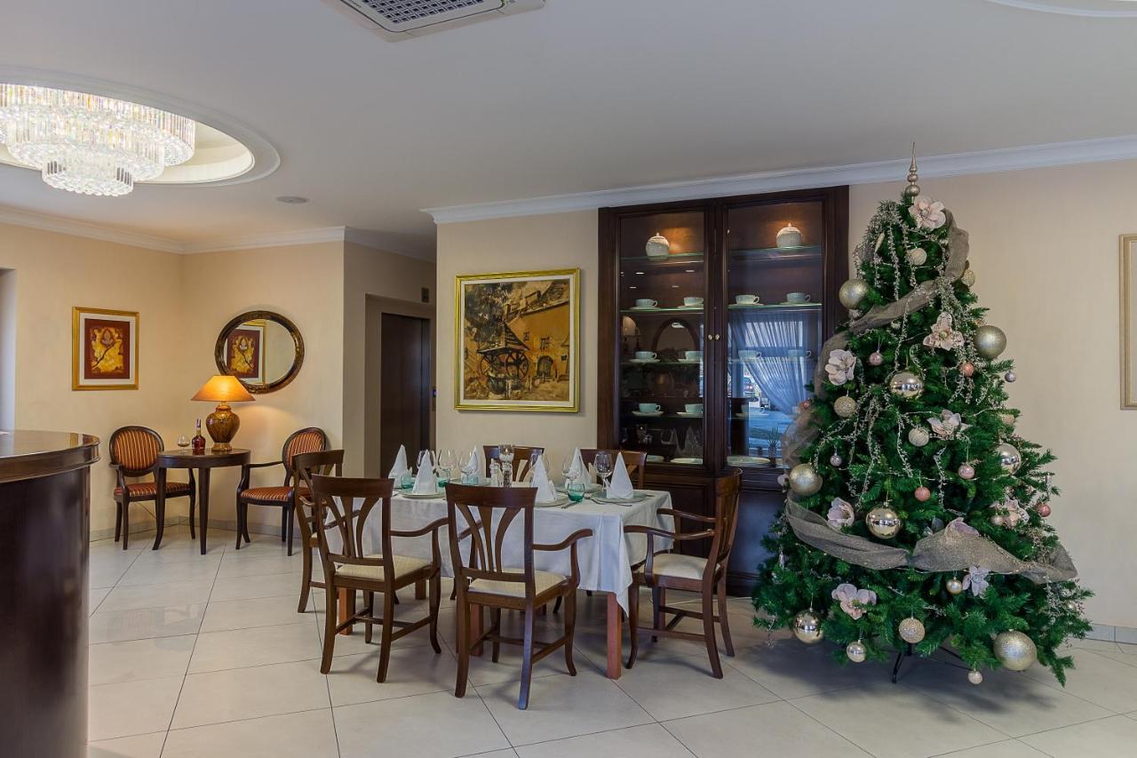 Hotel Maroon زغرب المظهر الخارجي الصورة