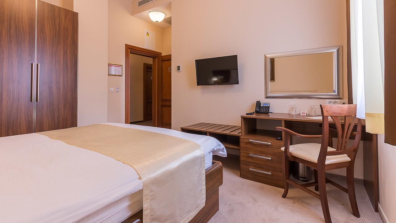 Hotel Maroon زغرب المظهر الخارجي الصورة