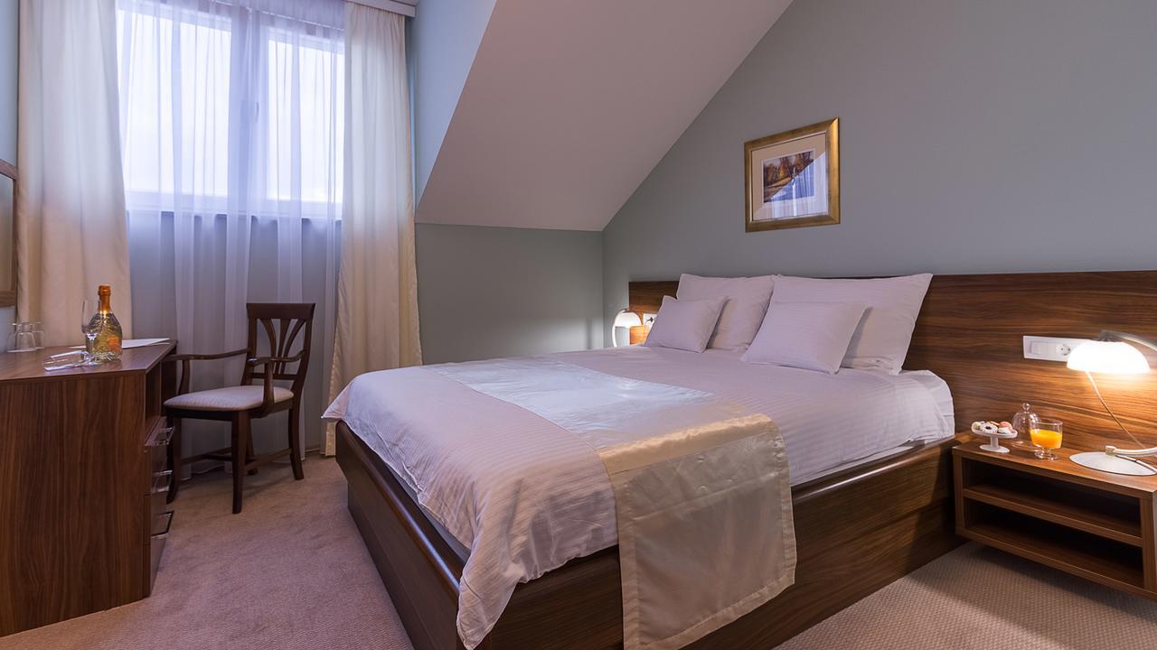 Hotel Maroon زغرب المظهر الخارجي الصورة